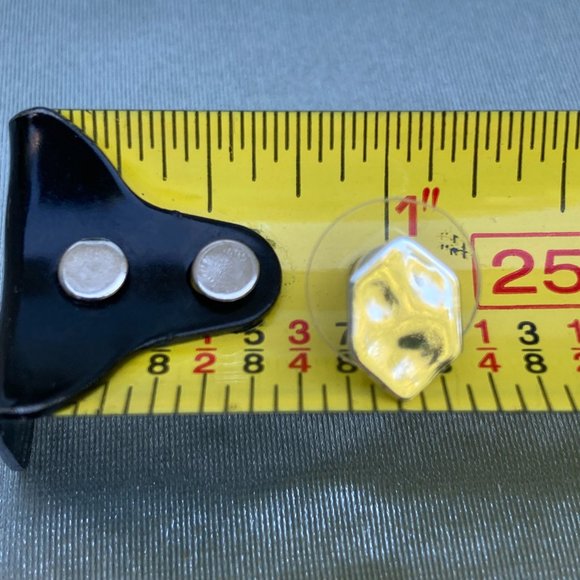 Silver Tone Stud Earrings - Brand New - Picture 6 of 7